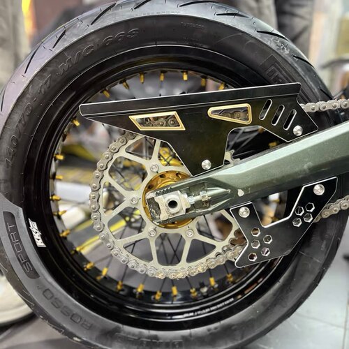 适用虬龙Surron极蜂UltraBee专用配件铝合金摩托车上下链条保护