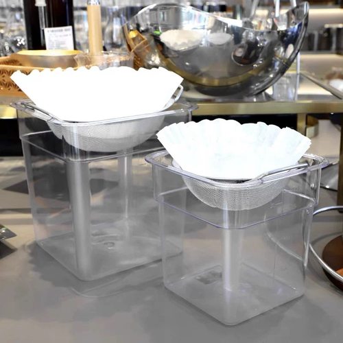 酒吧商店分子调酒澄清鸡尾酒