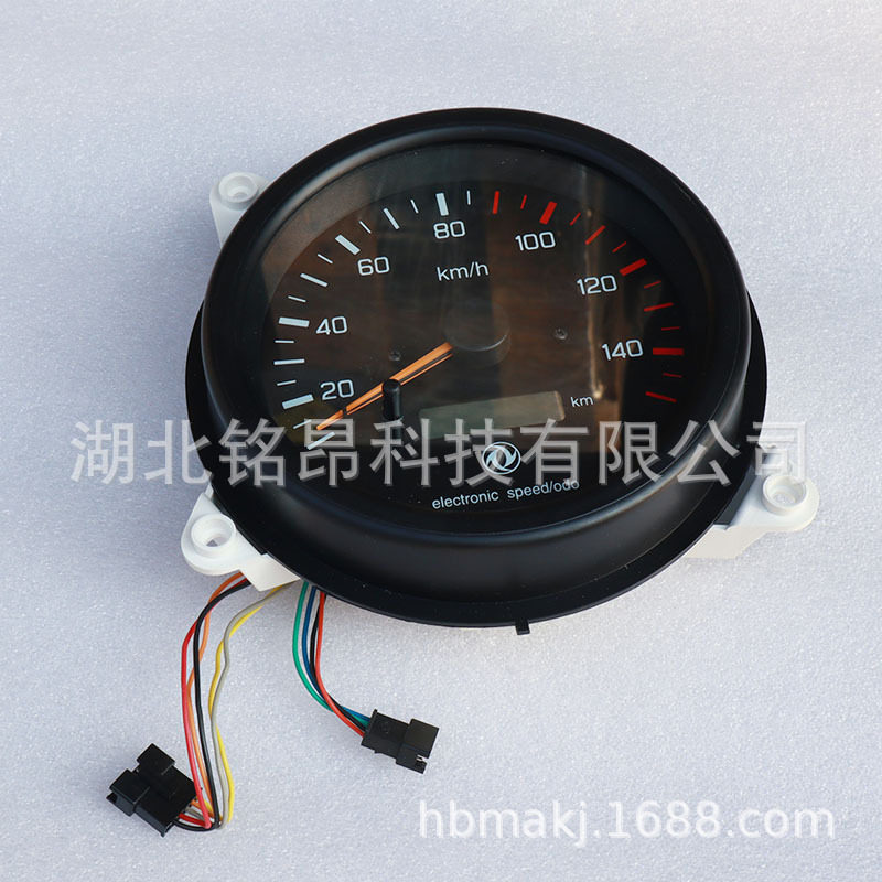东风汽车配件 EQ5118电子车速里程表3802YL21-010 里程表24V