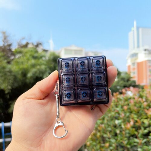 跨境按键捏捏乐钥匙扣挂件创意儿童解压玩具发泄减压神器无聊礼物