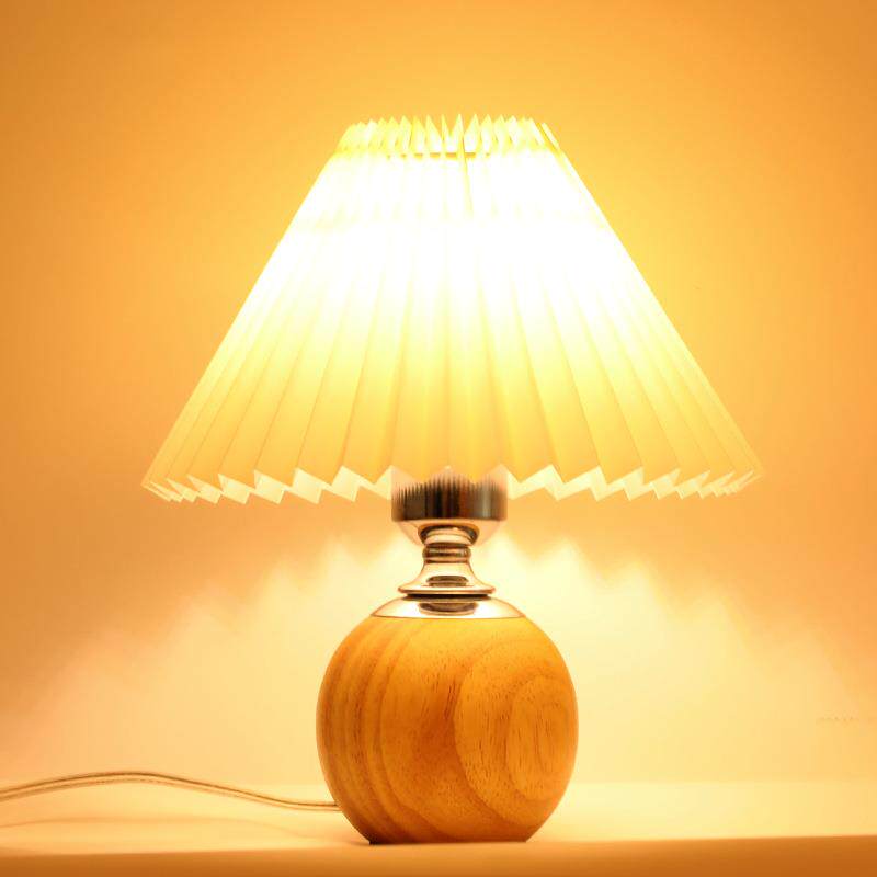 床头实木台灯欧式家用卧室温馨简约夜灯百褶装饰原木学习护眼台灯