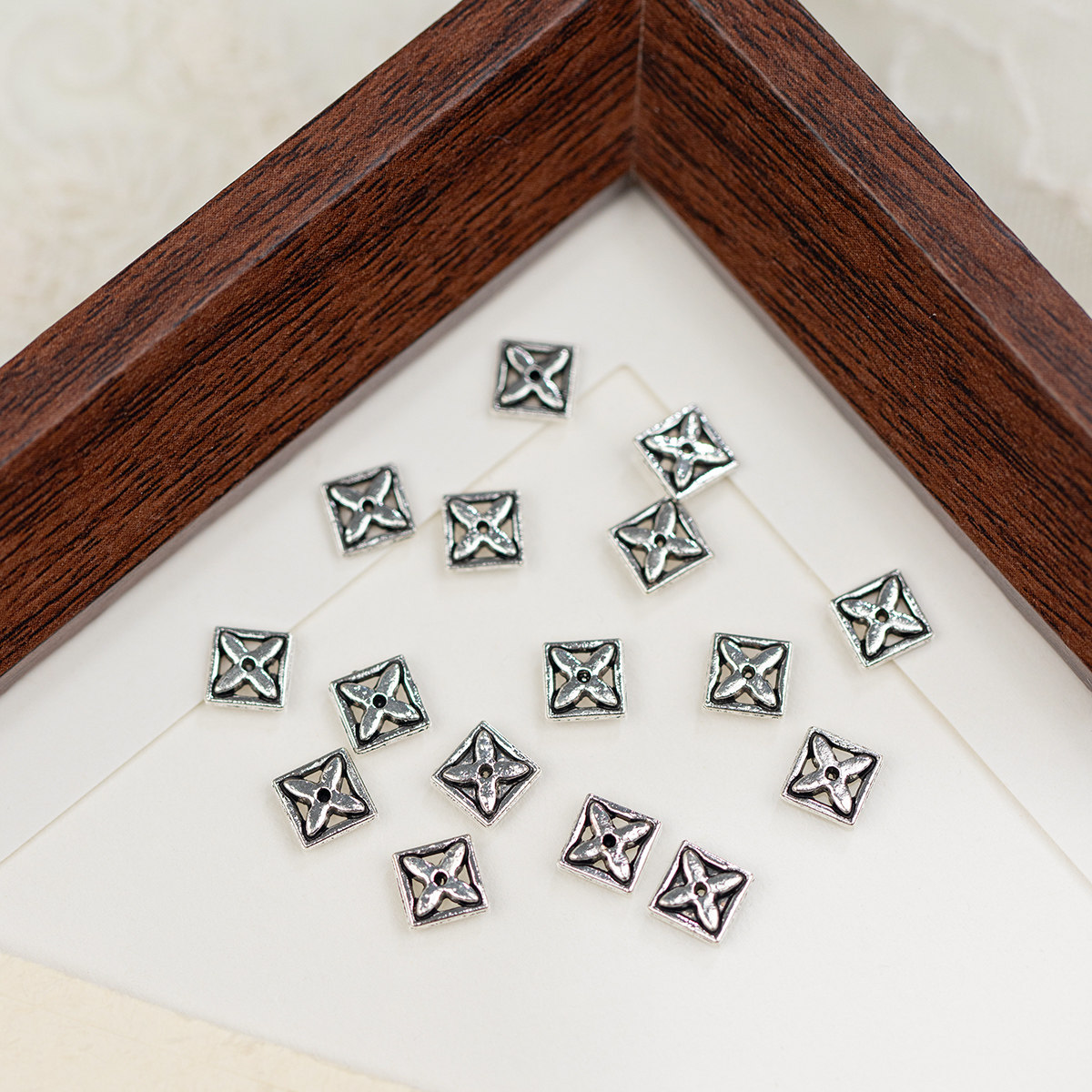 2025新款复古美甲饰品网红爆款哥特风十字架指甲装饰钻小配饰钻饰