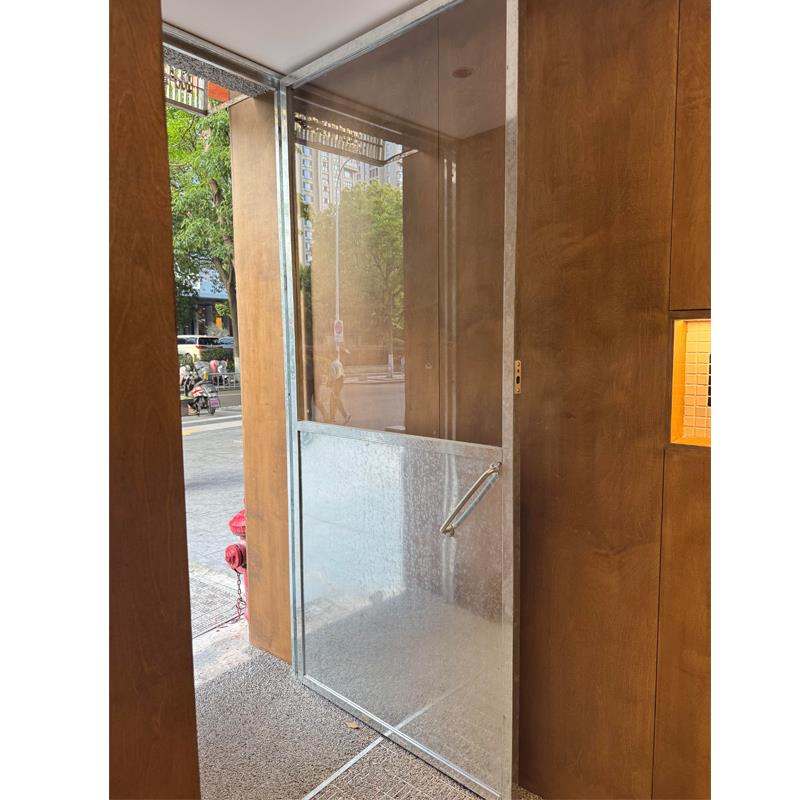 工业风格室内镀锌板门创意玻璃钢化玻璃门浴室商店入口门储藏室门