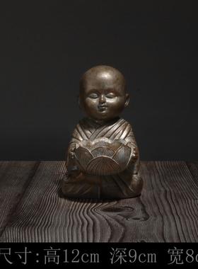 手捧莲花烛台小和尚端景佛像装置书桌香薰佛像搭配花园盆景小摆件