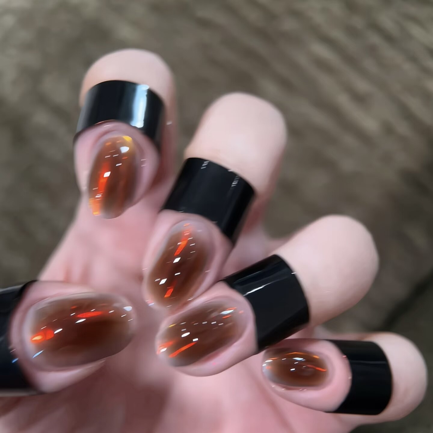 纯手工穿戴甲琥珀色显白美甲