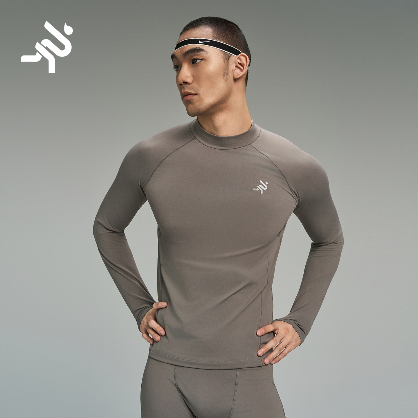 灼能半高领长袖男子保暖运动T恤