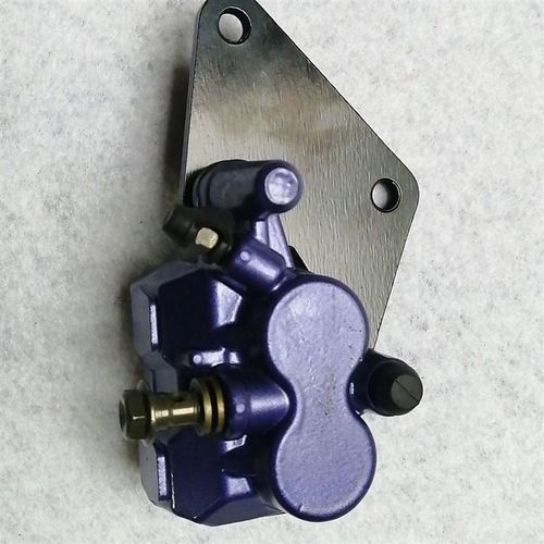 包邮摩托车配件迅鹰前轮右边刹车下泵电动车最通用款右边碟刹下泵