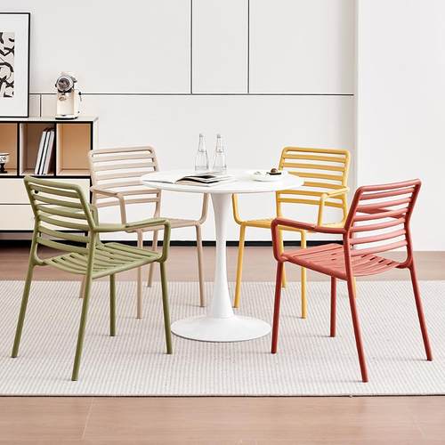 户外餐厅可叠放塑料椅北欧客厅奶茶店靠背椅庭院阳台休闲扶手餐椅