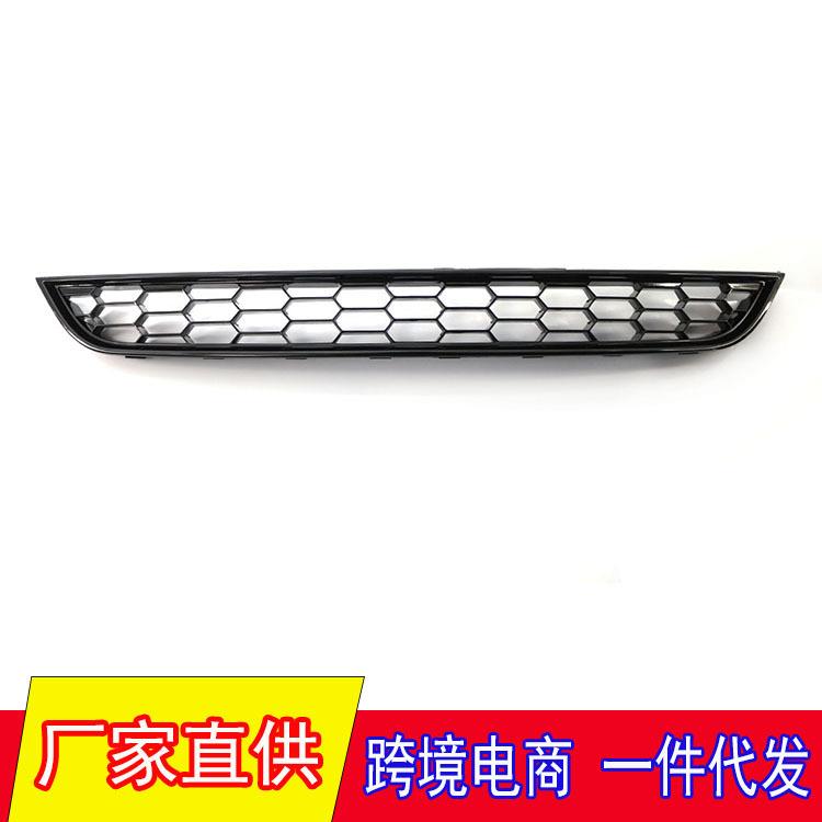 适用于13-17年福特嘉年华蜂窝烤漆透孔状下格栅1801358下中网