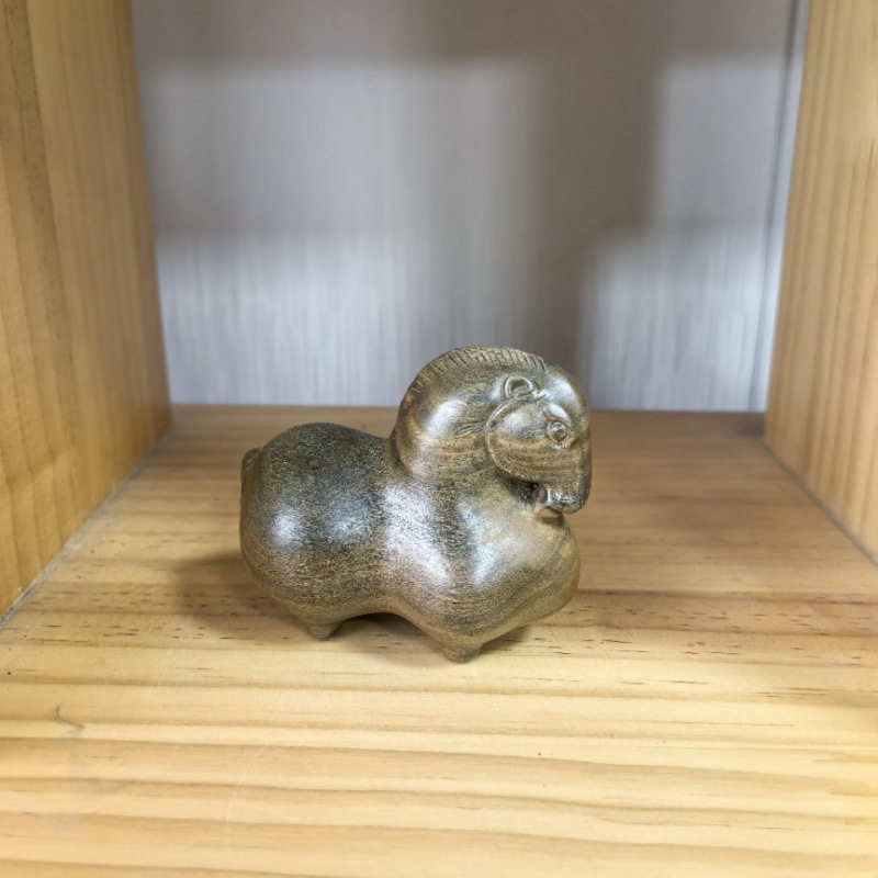 绿檀木雕唐马书桌办公小摆件手把件实木中式特色文玩工艺品图片