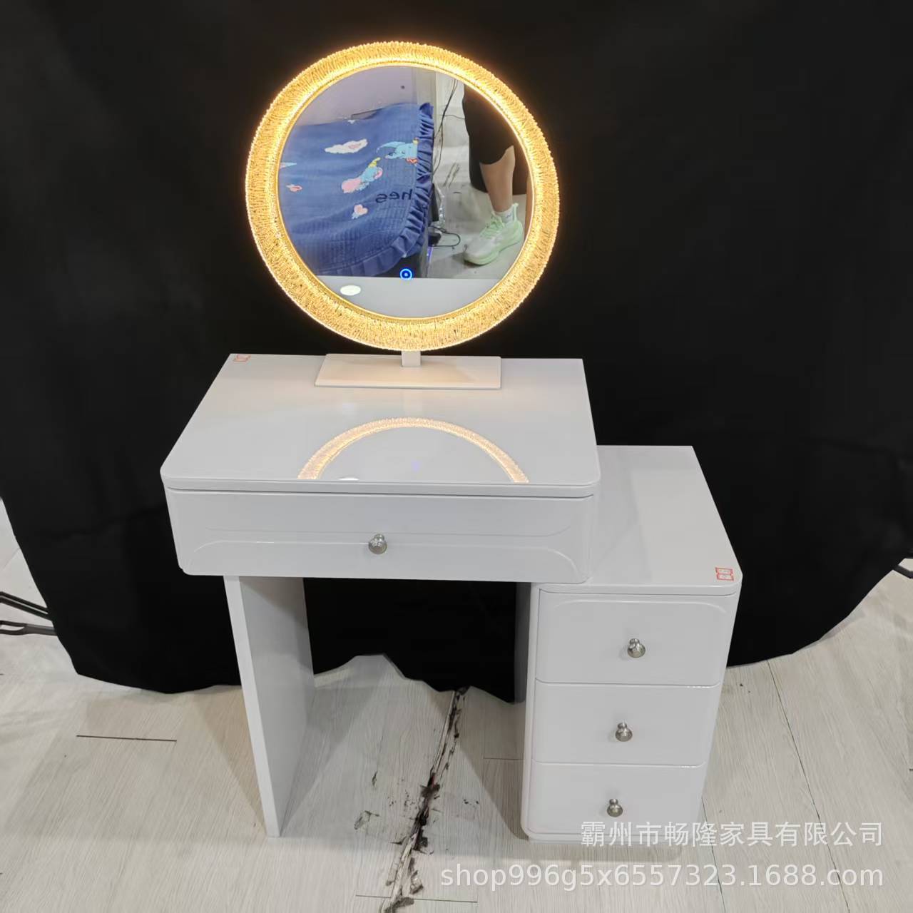 跨境现代网红爆款梳妆台简约网红梳妆台轻奢网红梳妆台床头收纳梳