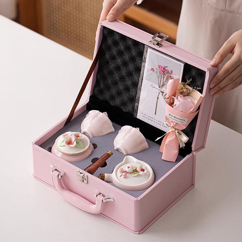 筠栖粉色旅行茶具户外泡茶可携式茶具套组女士旅行一壶两杯高端