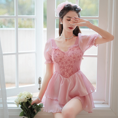 新品甜辣粉色g仙女范泳衣女连体裙式保守大码微胖mm200斤显瘦遮肚