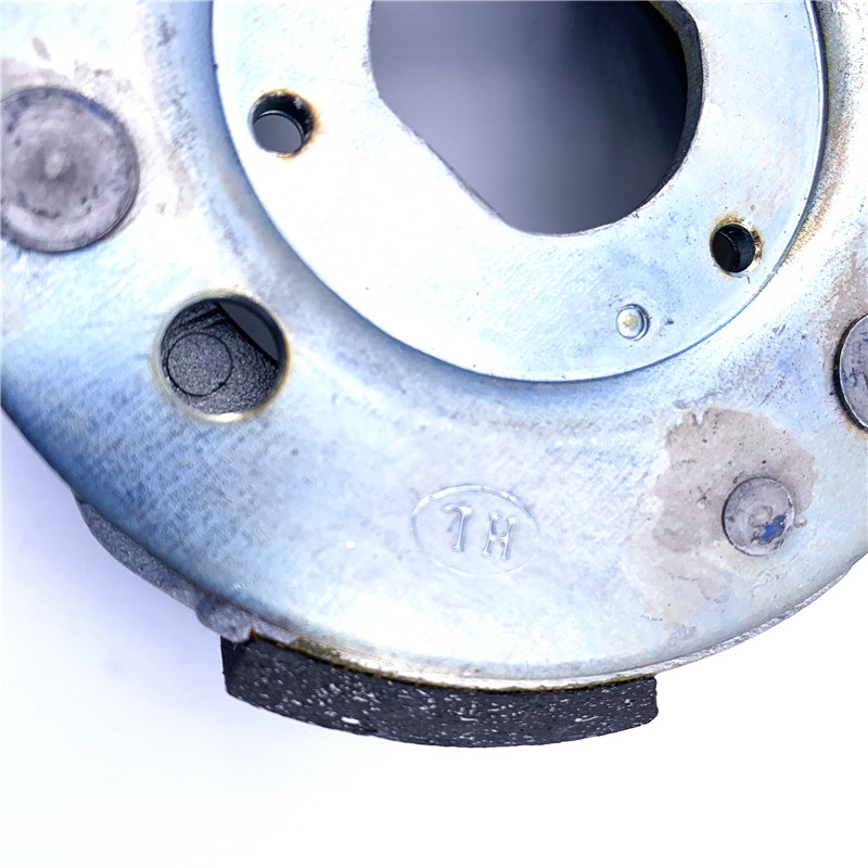 极速适用a韵彩QS100T-A/B丽彩QS125T-2AB后离合器皮带轮盘甩块离