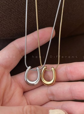 速发极简U形马蹄吊坠项链女2024新款毛衣链轻奢小众简约锁骨链配