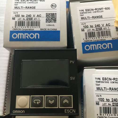 价正温控器E5CN-R2MTC-500 Q2MTC-500 Q2HBTC R2HBTC R2HBT Q2HBT