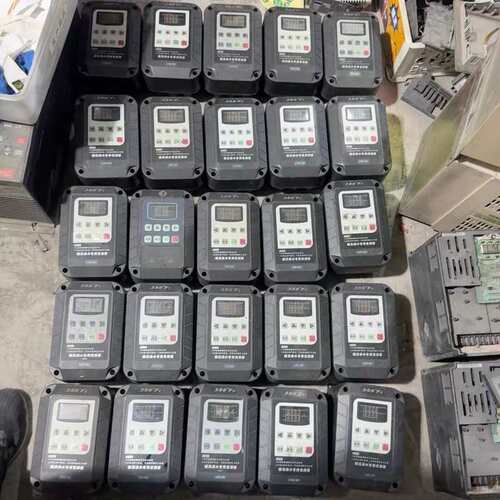 议价恒压供水专用变频器，型号JT386F3，1.5KW/38