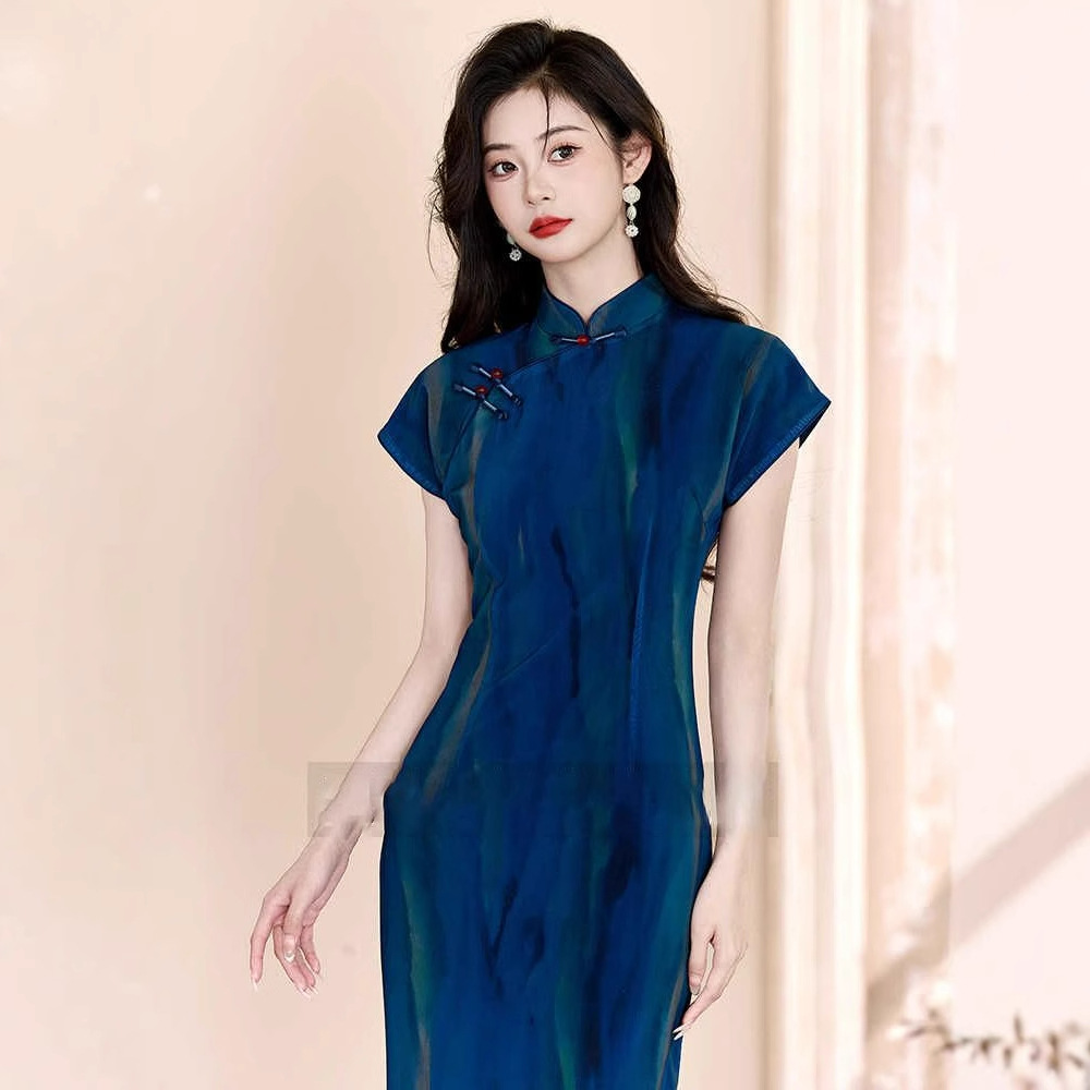 新中式改良旗袍2025年新款复古风年轻款改良绝美蓝色连衣裙女夏季