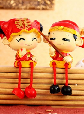 婚庆用品树脂创意摆件时尚结婚礼品礼物实用情侣吊脚娃娃隔板装饰