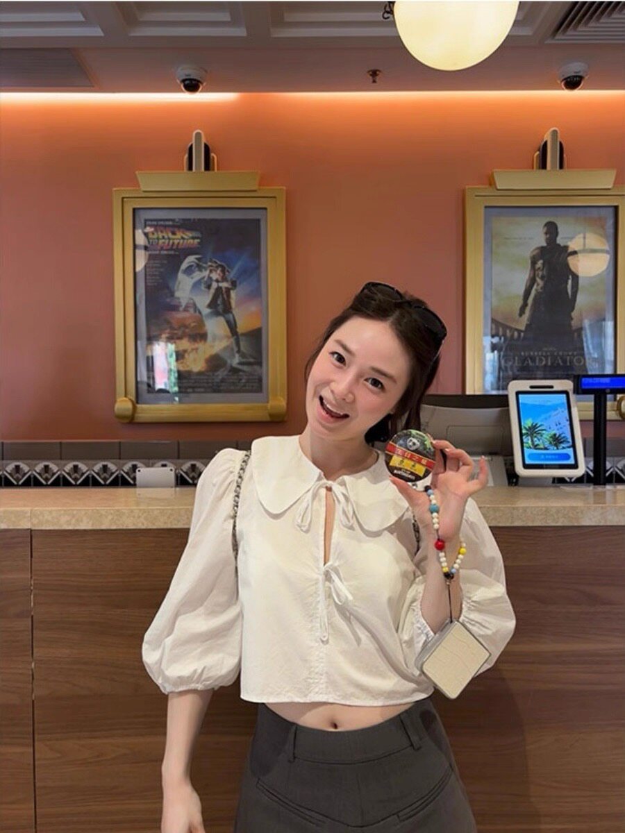 韩系娃娃领蝴蝶结泡泡袖衬衫套装