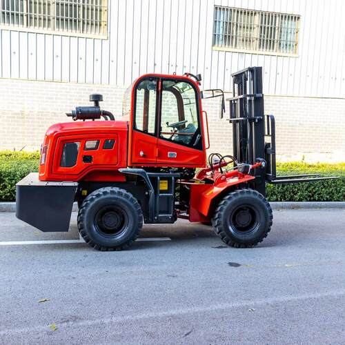 3.5吨 rough terrain forklift 柴油越野叉车 四轮驱动出口叉车