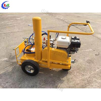 运动场冷喷划线机汽油四冲程标线车Cold spray scribing machine