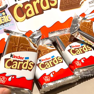 费列罗健达Cards卡尔滋牛奶可可巧克力夹心威化饼干圣诞零食128g