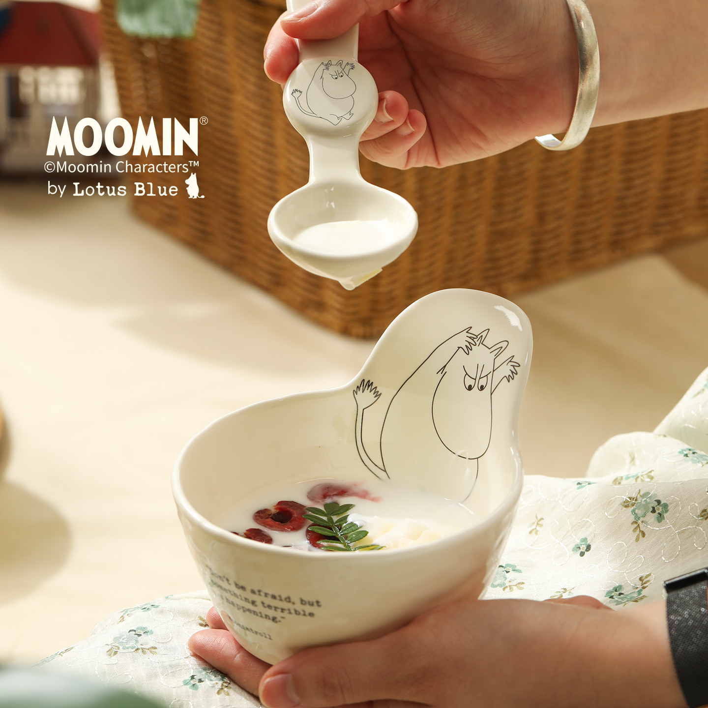 moomin姆明赵露思直播同款手柄碗陶瓷沙拉碗漂亮的饭碗儿童甜品碗