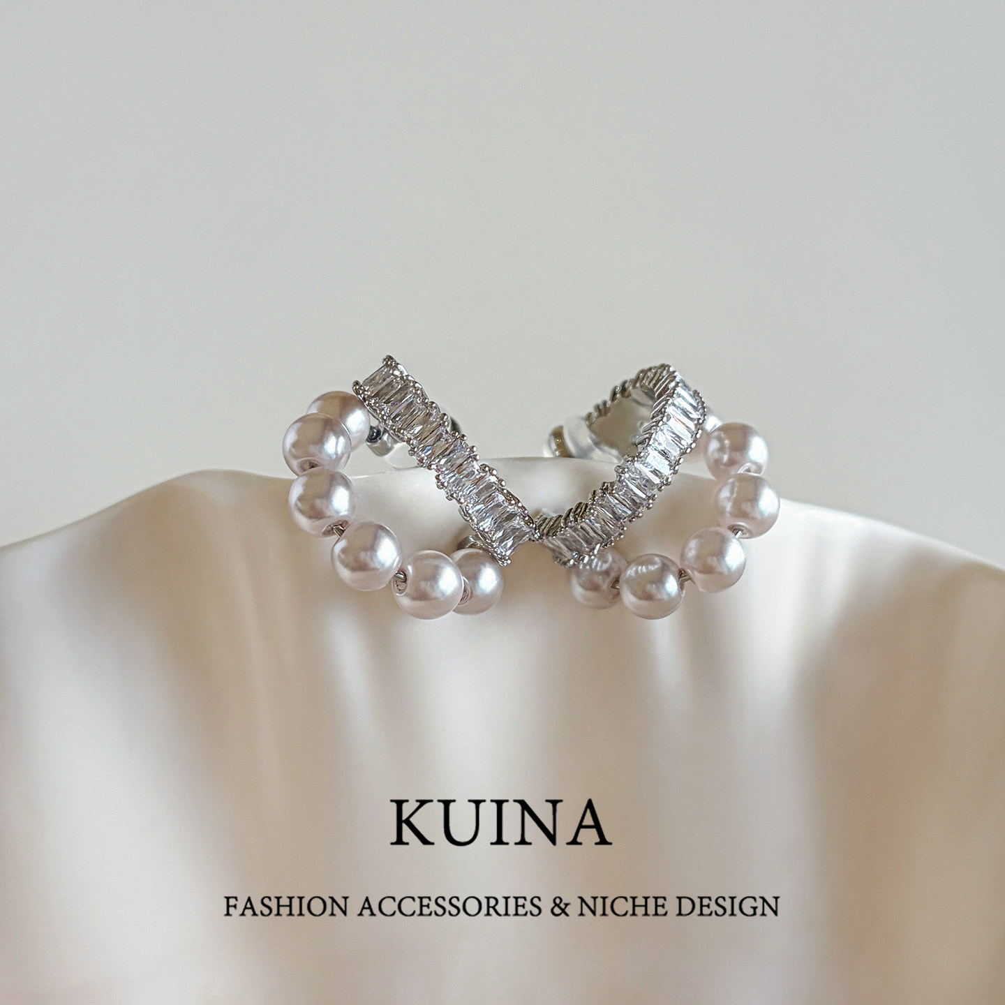 新款曼塔玫瑰珍珠耳环女S999纯银针耳钉气质轻奢高级感耳圈耳饰品,饰品/流行首饰/时尚饰品新,耳钉,淘宝优惠券,粉丝福利购,淘宝优惠卷