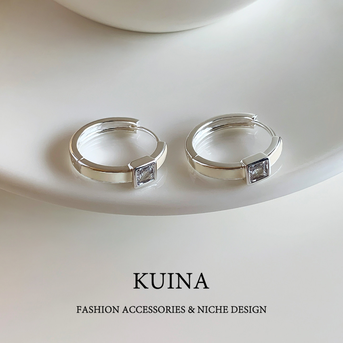 新款方钻圈圈耳扣耳环女小众简约设计感气质耳钉轻奢高级感耳饰品