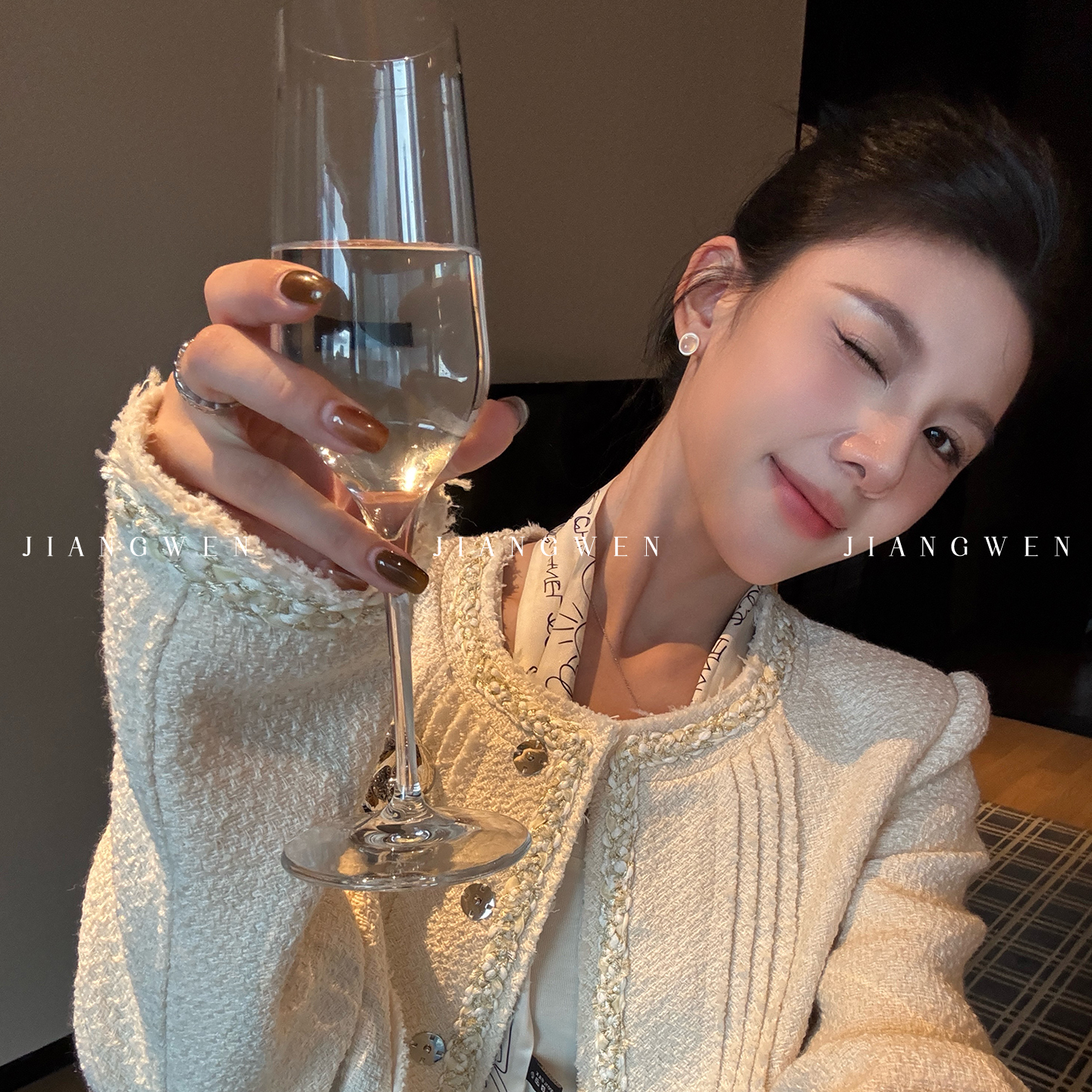 姜雯粗花呢巨好看羊毛小香外套