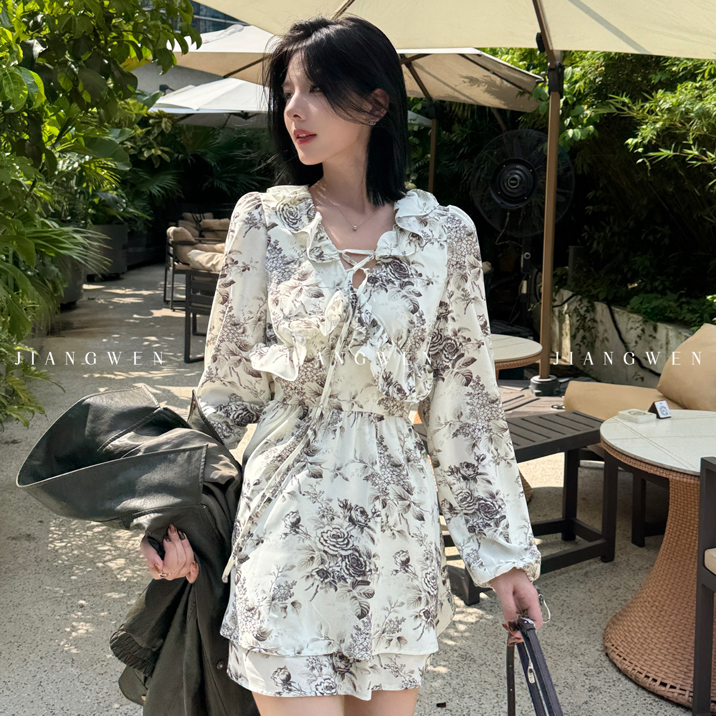 复古浪漫V领荷叶边层次连衣裙女