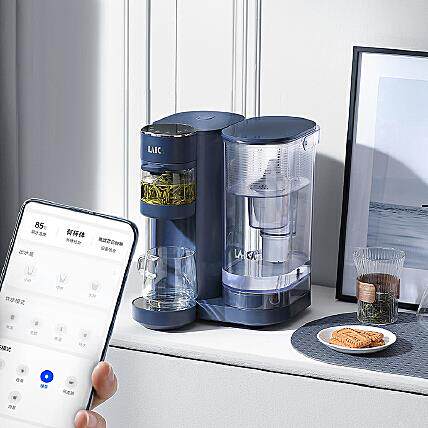 鸿蒙系统的智能净饮机台式净水器家用瞬热式饮水机多功能茶饮机