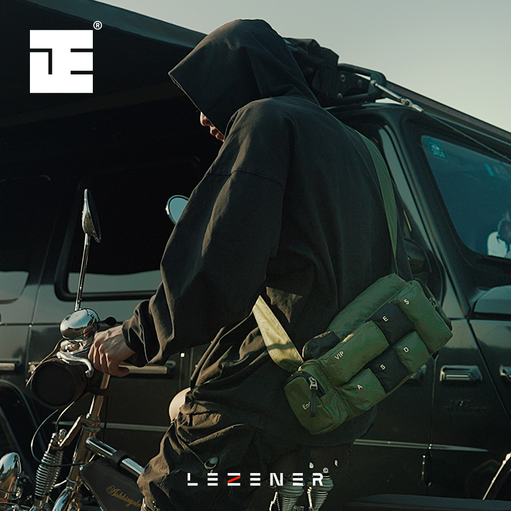 香港LEZENER立正原创通勤健身瑜伽包男斜挎骑行旅行轻便大容量女