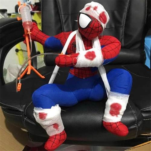 车载公尾仔摆件搞蜘侠汽车蛛外饰品车顶佩奇恶cwzs玩偶部外观装饰