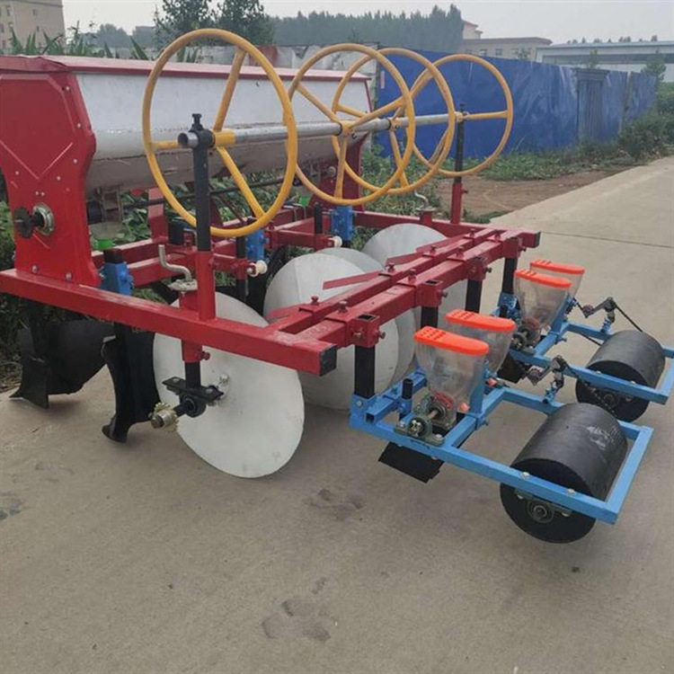 带播种覆膜机小型播种滴灌一体机开沟播种镇压一体机厂家