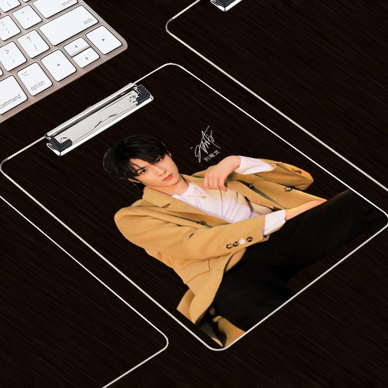 张真源明星亚克力A4文件夹夹板多用途学生写字垫板便签夹收纳整理