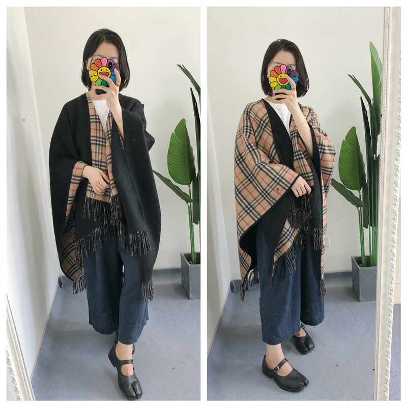 少量库存 买手店 羊绒格纹斗篷流苏披肩外套 两面可穿