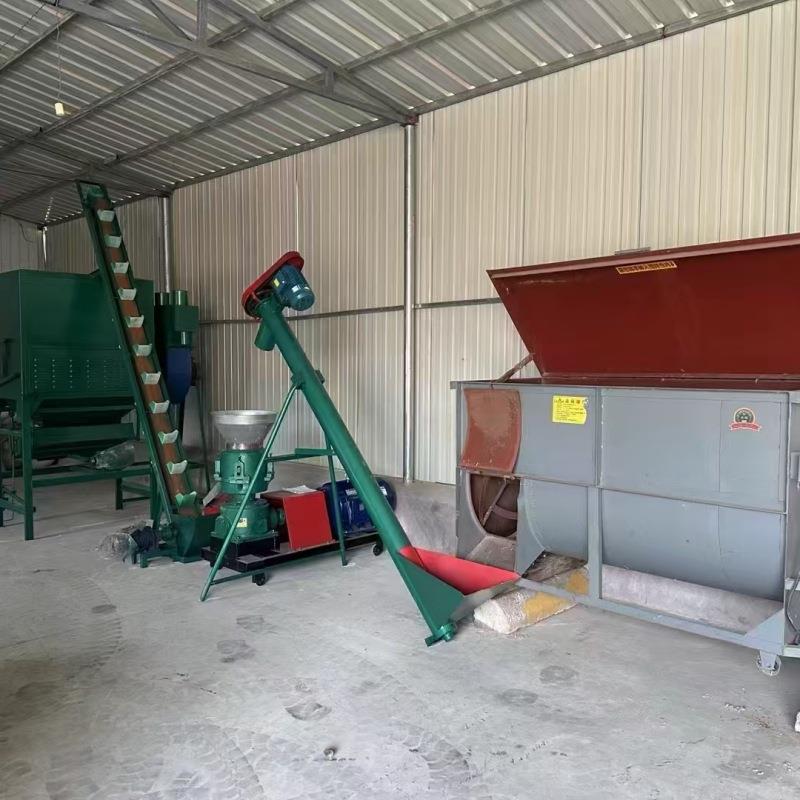 青草谷物饲料颗粒机玉米蔬菜饲料颗粒机鸡鸭鱼鹅饲料颗粒制作机