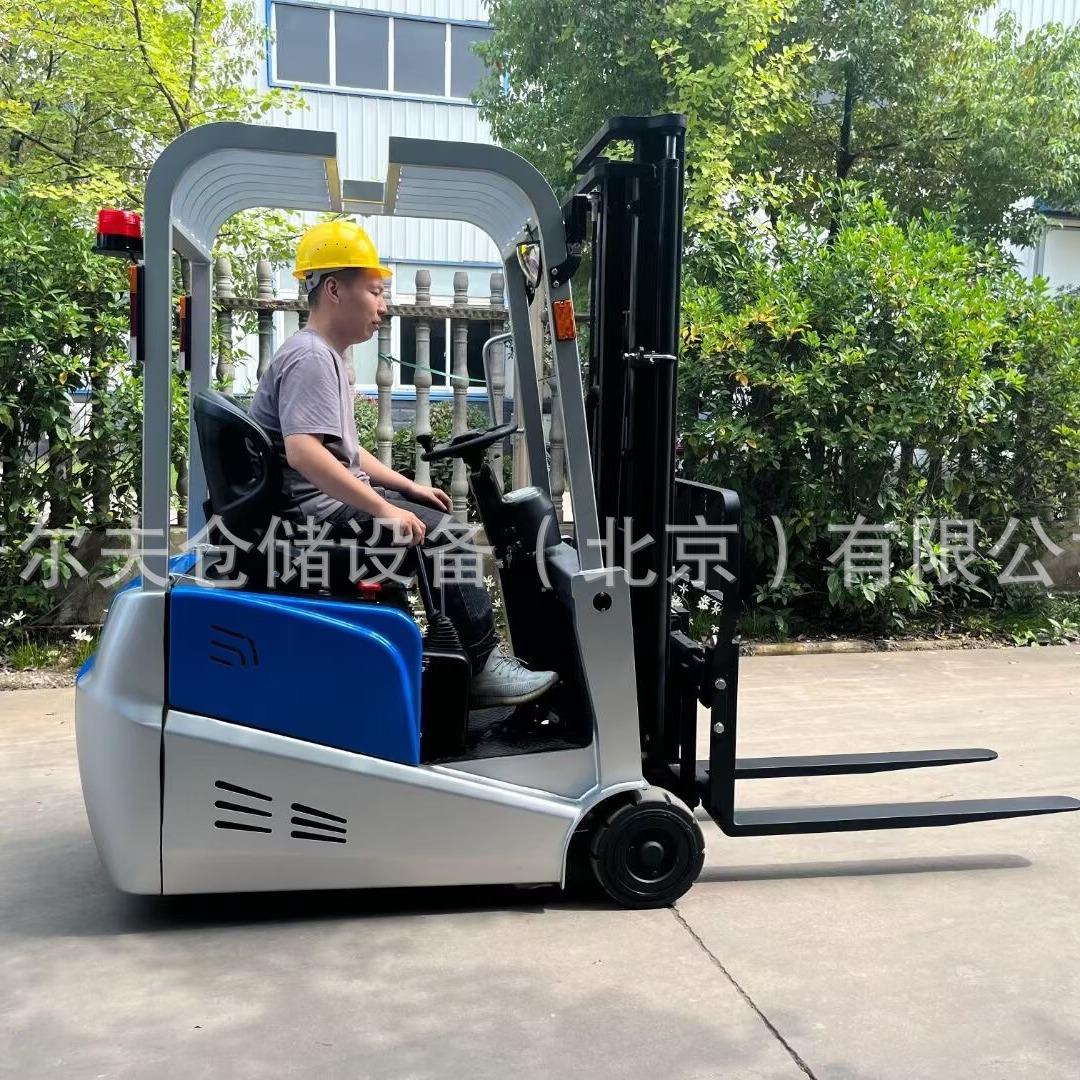 三支点座驾平衡重电动叉车窄通道大轮仓储装卸堆高车托盘堆垛机