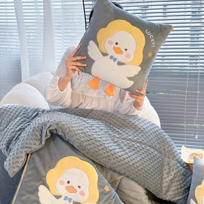 豆豆绒立体睡贴布绣抱枕被子两用办GAB二公室盖毯被靠枕午折叠子