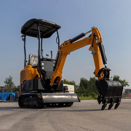 厂家直供小型多功能挖掘机 1吨履带式小挖机 家用微型小挖机