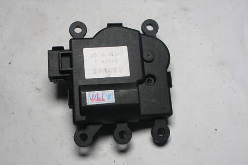 FA14-61-B82M1适用于海马HM5/HM6控制器(暖风机模式风向)5插