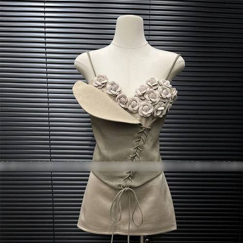法式立体花朵抹胸背心女