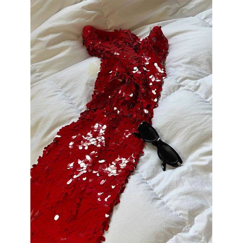 秋冬季新款今年流行小个子气质超好看的通勤a字红色亮片半身裙