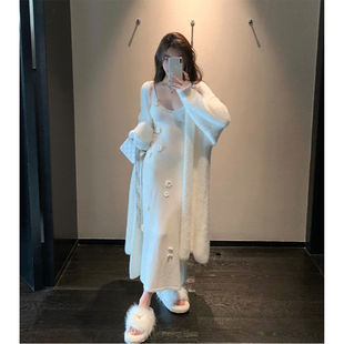 高级感白色针织吊带连衣裙长款显瘦毛衣裙套装秋冬穿搭