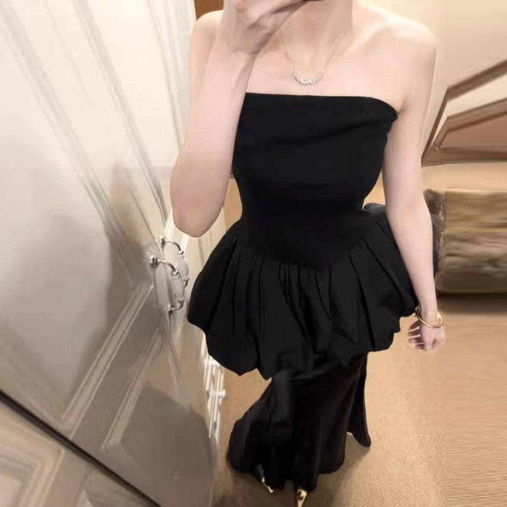 高级感女神范套装2025新款性感辣妹抹胸上衣高腰显瘦半身裙两件套