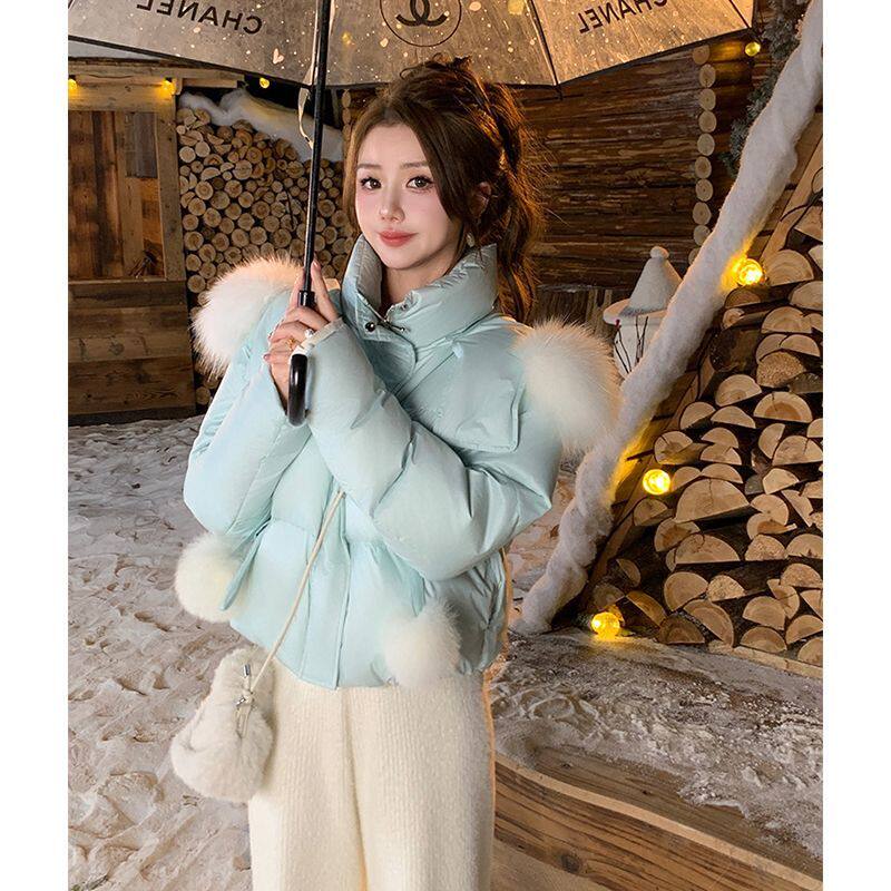 2024年冬季新款元气少女感狐狸毛领蓝色羽绒服短款立领毛球外套