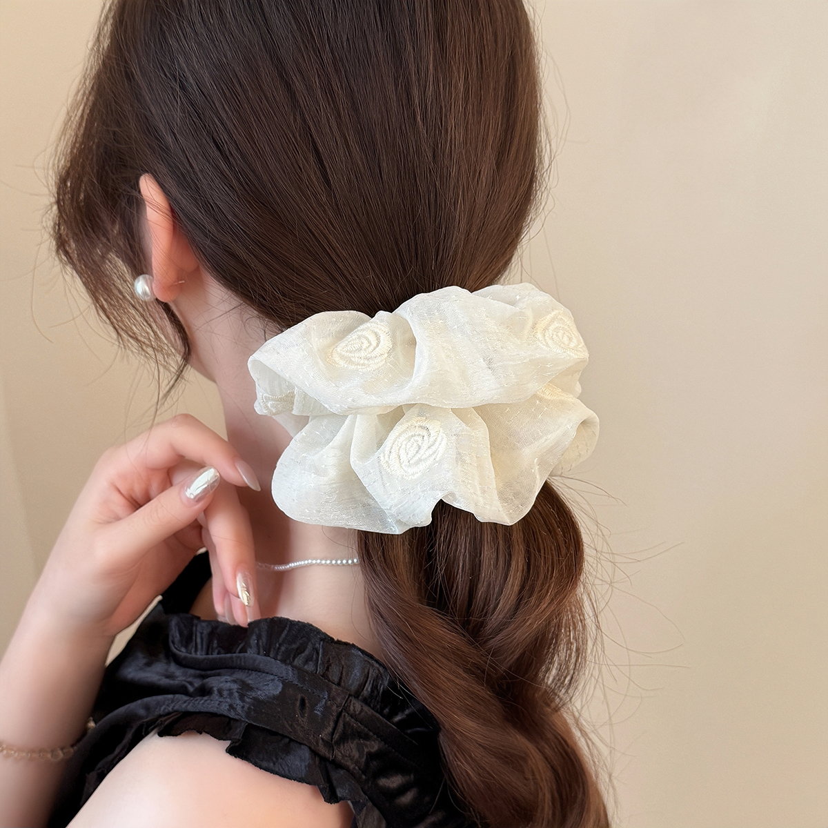 精致白色玫瑰刺绣网纱大肠发圈蓬松温柔丸子头发饰甜美花卉头绳女