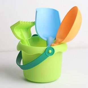 宝宝戏水玩具耐摔控沙玩雪工具儿童软胶沙滩桶玩具玩沙小铲子套装